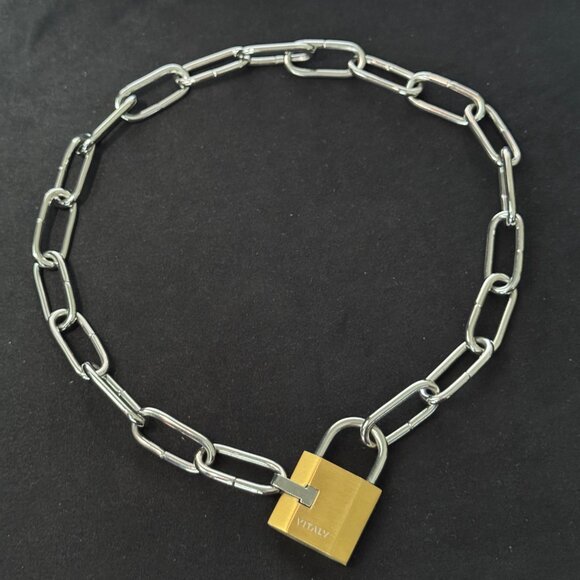 Vitaly “Trespass” Padlock Chain Necklace - Stainless Steel & Gold - Picture 3 of 14